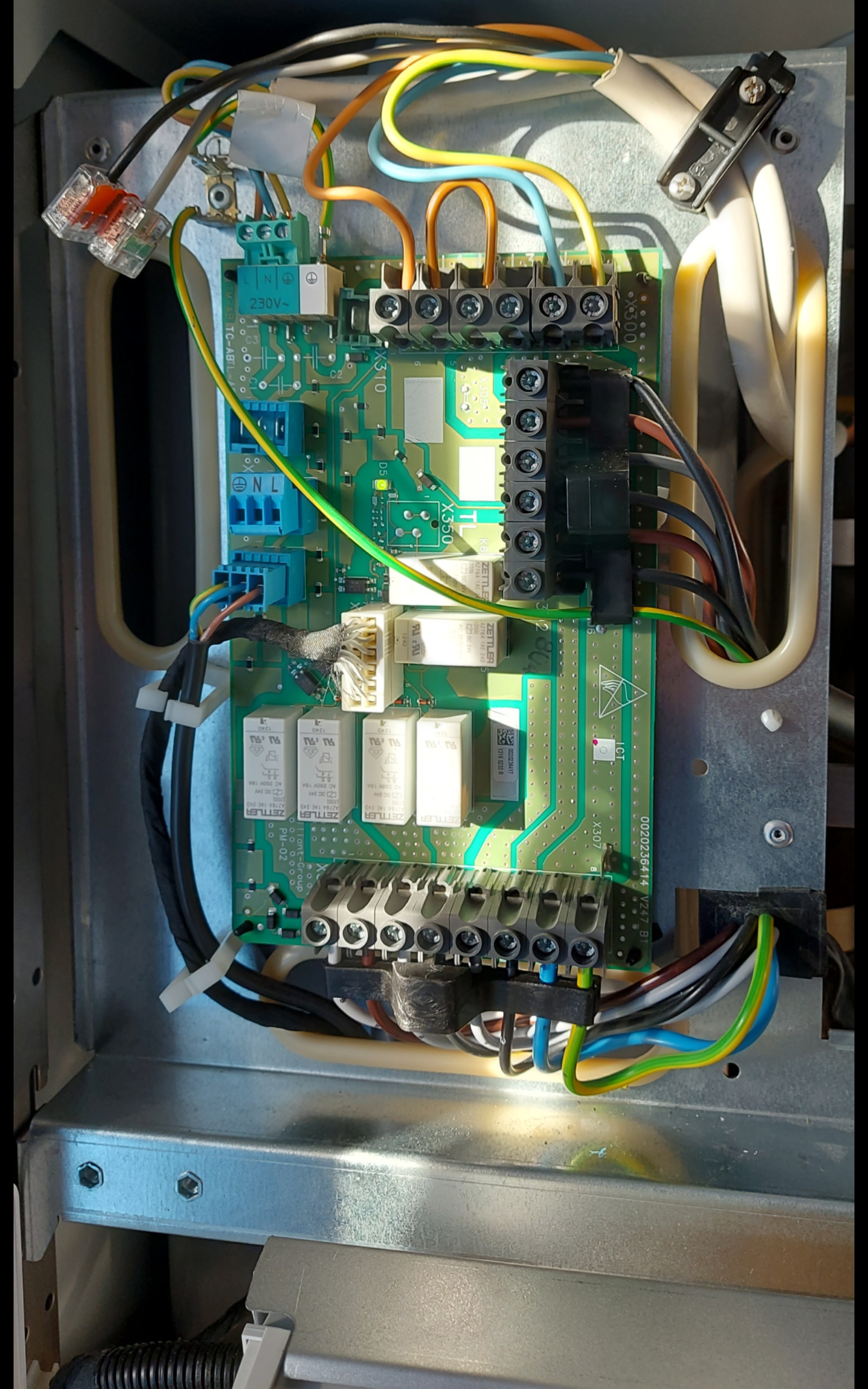 vaillant-arotherm-plus-vwl-35-55-75-612258-1.jpg