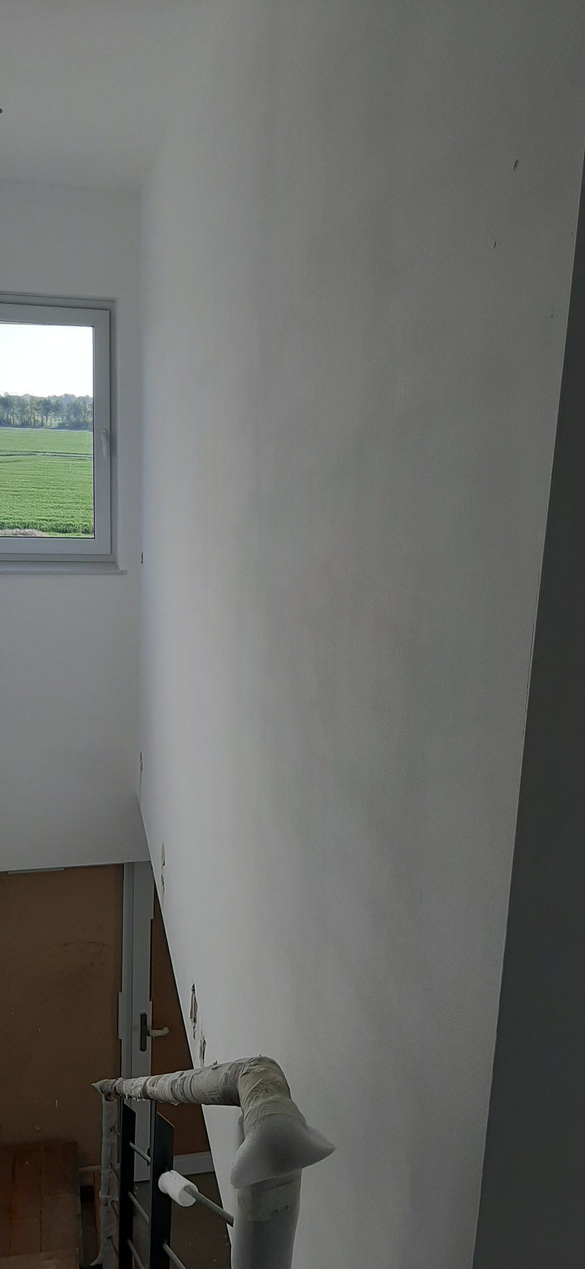 wand-ist-scheckig-was-tun-neubau-402408-1.jpg