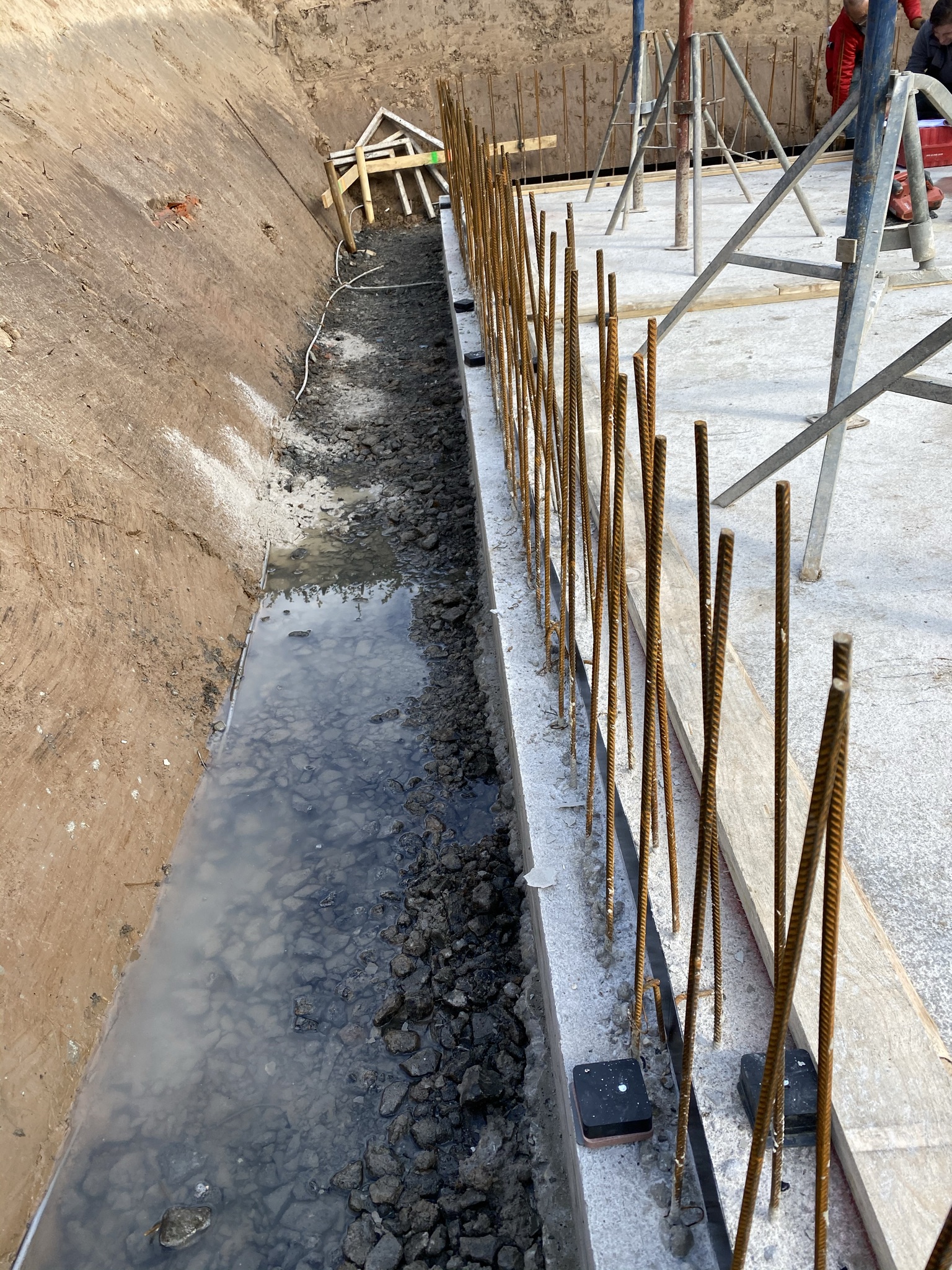 weisse-wanne-und-ringdrainage-fuer-unser-haus-444257-3.JPEG