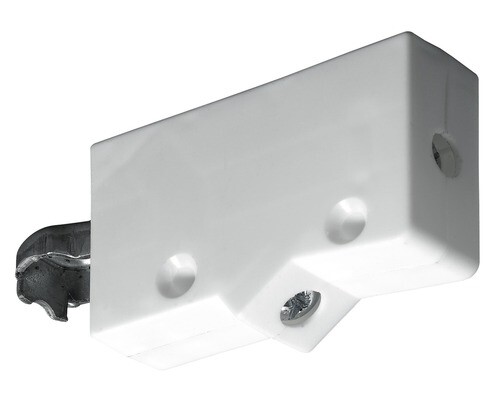 Weiße Kunststoff-Montagehalterung mit Metall-Schraube und Befestigungsloch.