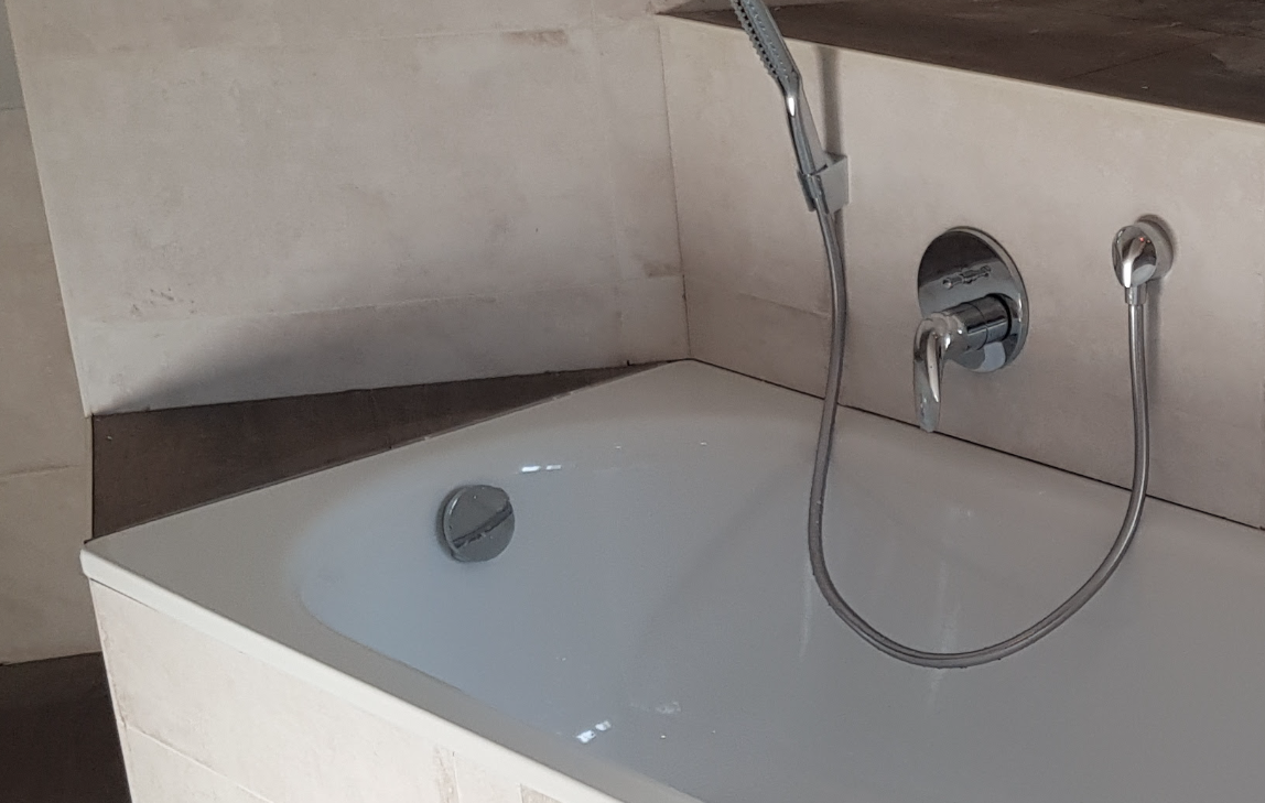 welche-ablaufgarnitur-fuer-badewanne-624272-1.png