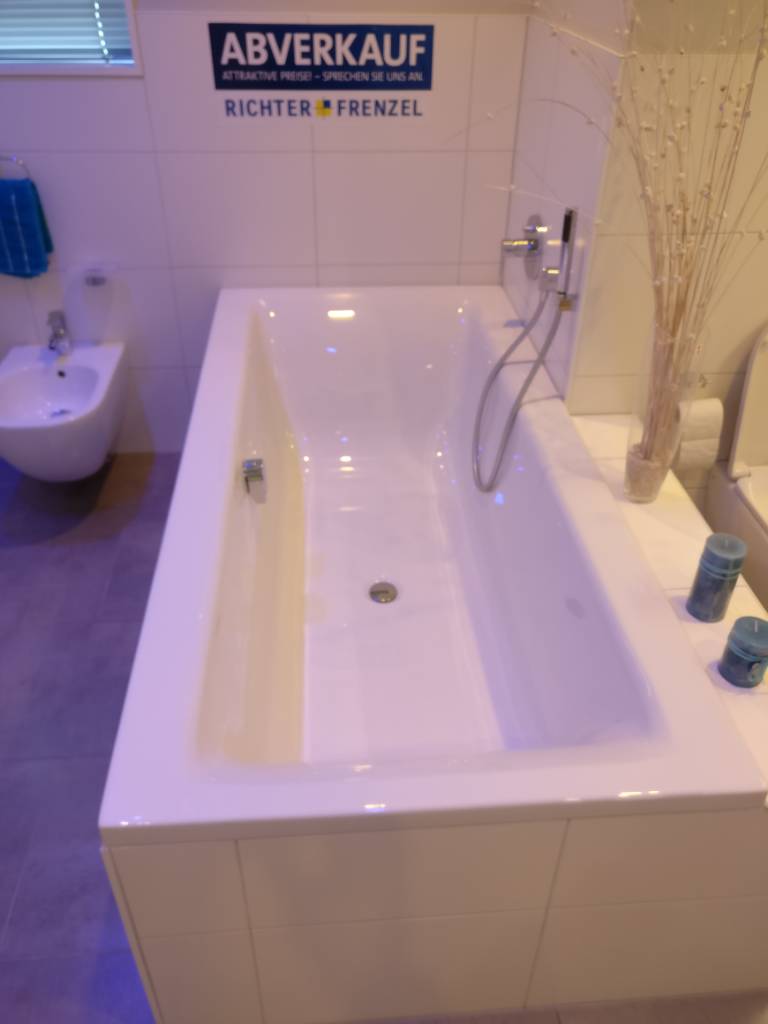 welches-material-fuer-badewanne-199853-1.jpg