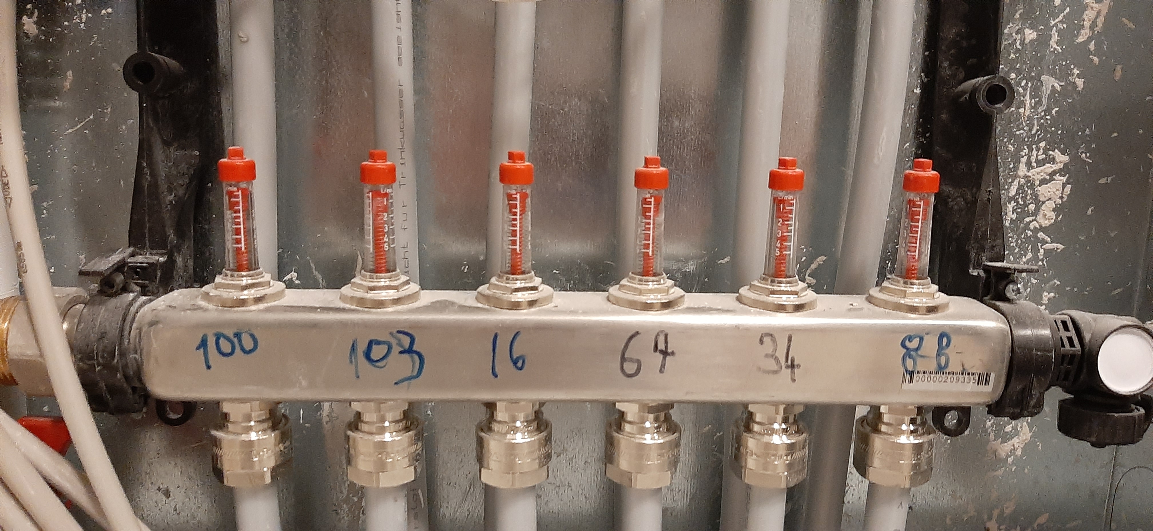 wie-erkennen-ob-fbh-laeuft-err-noch-ohne-thermostatabdeckung-425522-2.jpg