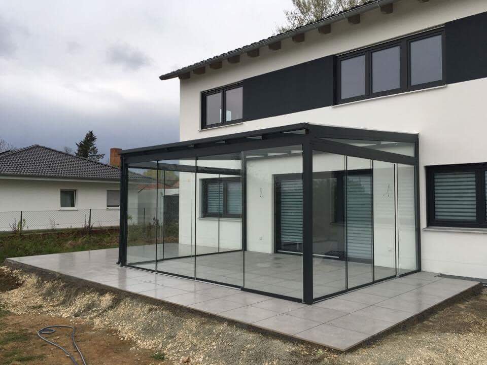 wie-terrassenplatten-aus-feinsteinzeug-verlegen-212363-1.JPG