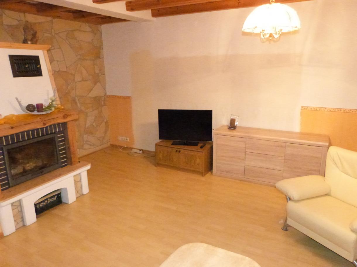 wohnzimmer-boden-und-wandfarbe-43509-3.jpg