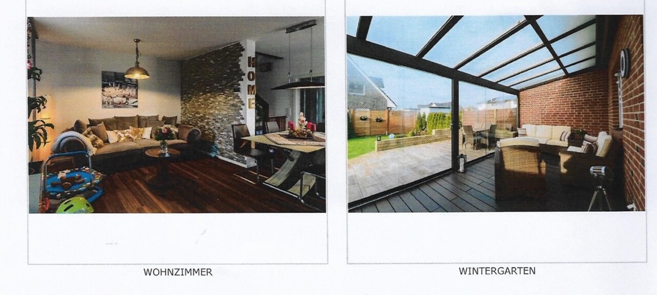 Zwei Räume: links Wohnzimmer mit Sofa; rechts Wintergarten mit Glasdach und Garten.