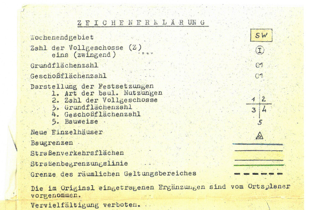 Zeichenerklärung eines Bebauungsplans mit Nutzungsarten, Flächenzahlen und Grenzlinien.