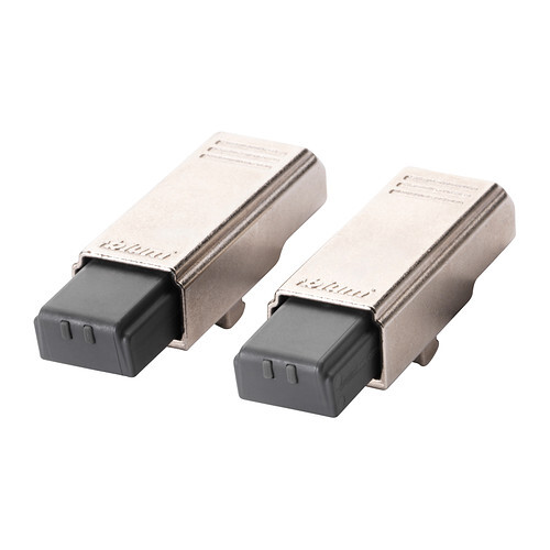 Zwei elektrische Steckverbinder mit Metallgehäuse und grauem Kunststoffstecker