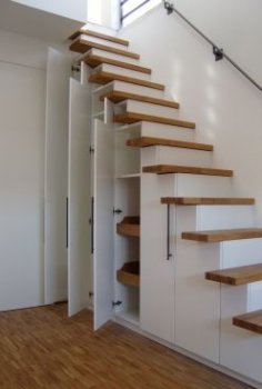 farbgestaltung-der-treppe-im-wohnraum-materialwahl-447594-6.jpg