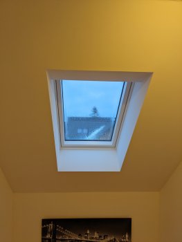 dachfenster-oder-kuenstliche-beleuchtung-als-alternative-654365-1.jpg