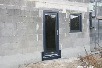 risse-in-garagenfassade-beseitigen-660126-3.JPG