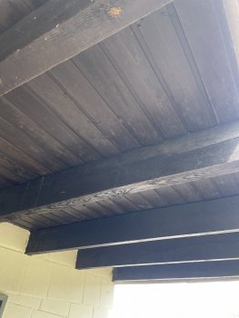 haus-streichen-holz-abschleifen-662758-1.JPG