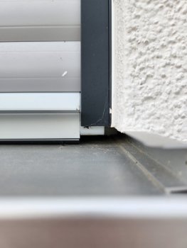 rollladen-lassen-sehr-viel-licht-durch-664706-1.jpg