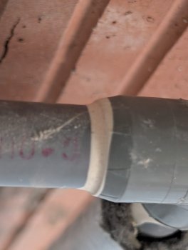 pvc-rohre-erneuern-erforderlich-685589-1.jpeg
