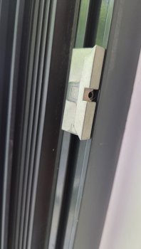 schnaepper-an-leichtmetall-fenstern-nachruesten-689807-3.jpg