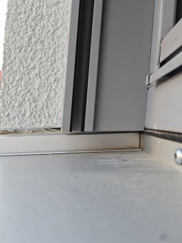 rolladen-fuehrungen-zu-kurz-689909-2.jpg