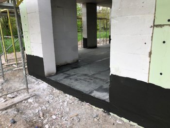 bodenplatte-und-haus-mit-noppenfolie-gegen-feuchtigkeit-geschuetzt-erfahrungen-689930-3.jpg
