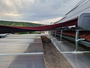probleme-mit-tuchspannung-bei-gelenkarmmarkise-falten-risse-beim-ein-und-ausfahren-690872-2.jpeg