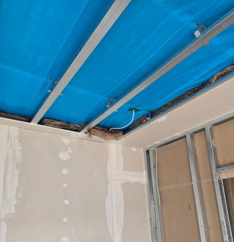 trockenbau-decke-abweichung-neubau-692271-3.jpg