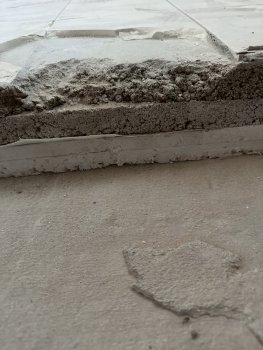 baumaengel-rohbau-fundament-kante-sichtbar.jpeg