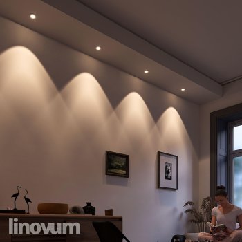 modernes-wohnzimmer-mit-led-spotbeleuchtung-und-lesebereich.jpg